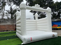 1e5fe5f037b1416fe3957eae80bd1164 1743554650 1 White Bounce House